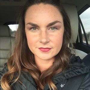 Meet your Posher, Dana